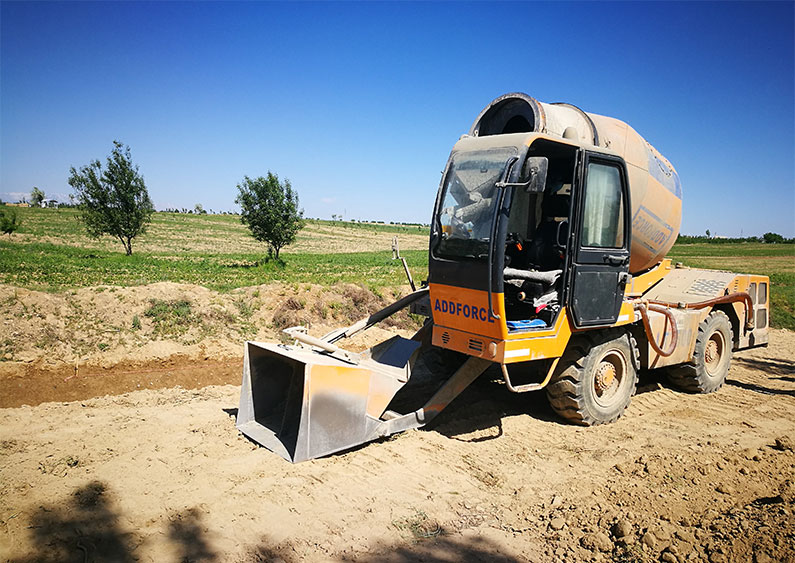 Uzbekistan canal construction s